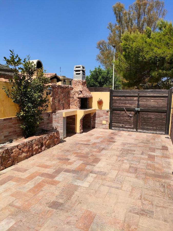 فيلا Casa Laura, Quartu Sant'Elena Su Forti المظهر الخارجي الصورة